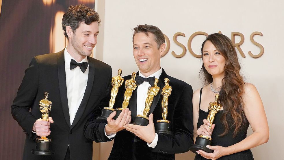 Sechs Statuen für fünf Oscars: Die „Anora“-Macher räumen ab. (Archivbild) Foto: Jordan Strauss/Invision/AP/dpa