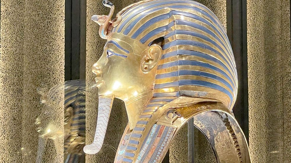 Die goldene Totenmaske des Kindkönigs Tutanchamun hat ein neues Zuhause. (Archivbild) Foto: Ulrich Steinkohl