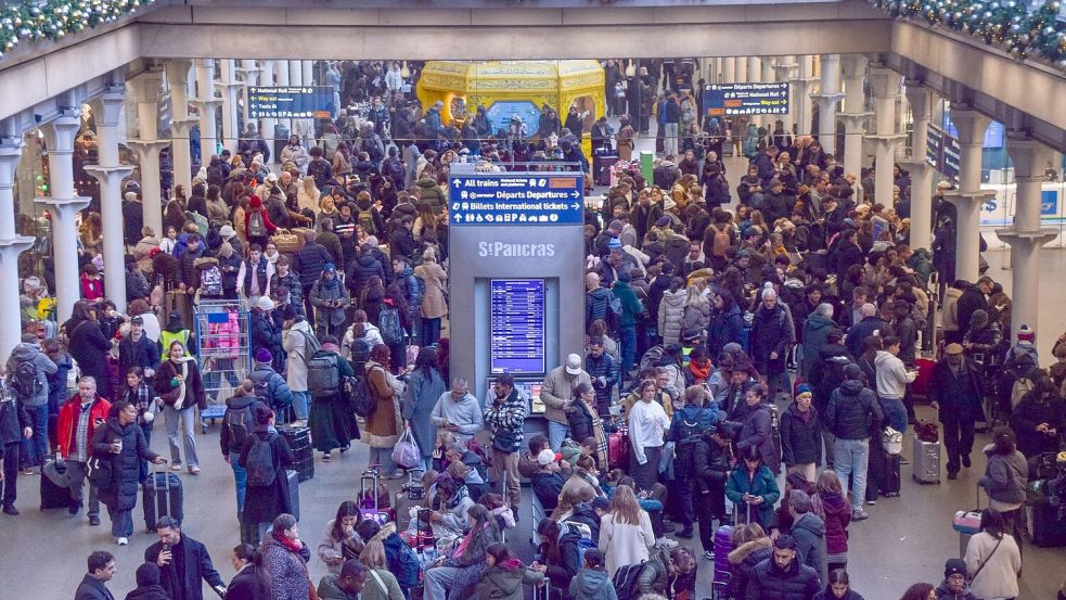 Die vorübergehende Sperrung des Eurotunnels dürfte vielen Menschen die Silvesterpläne durchkreuzt haben. Foto: Vuk Valcic