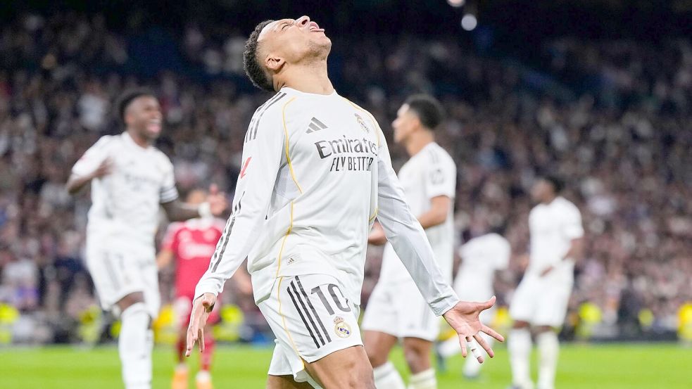 Real Madrid muss zu Beginn des neuen Jahres ohne seinen besten Spieler auskommen. (Archivbild) Foto: Manu Fernandez/AP/dpa