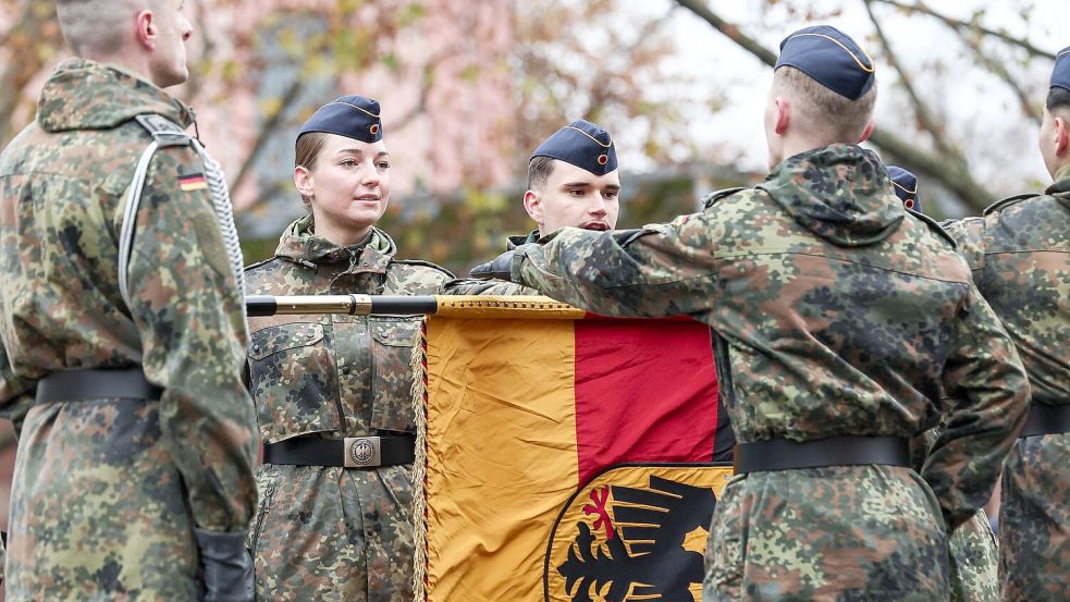 Die deutsche Staatsbürgerschaft ist für Soldaten derzeit noch eine zwingende Voraussetzung. Foto: dpa/Hannes P Albert
