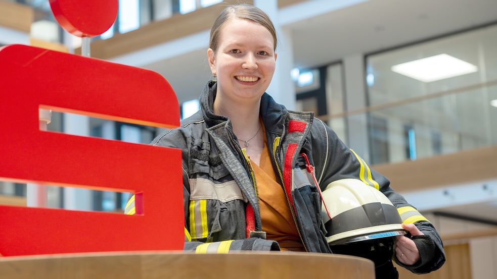 Jessica Zimmermann ist Feuerwehrfrau und Referentin für Nachhaltigkeit. Foto: Klaus Ortgies