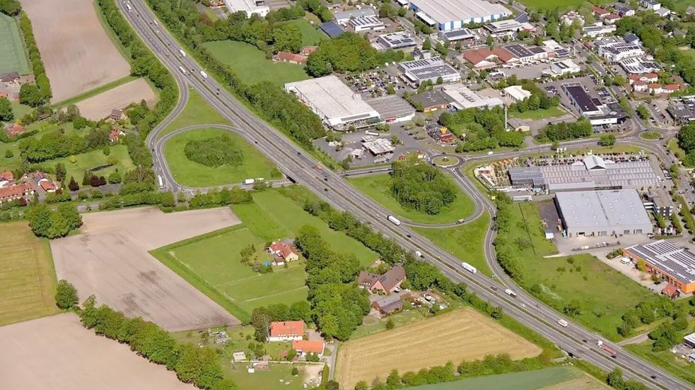 An der Anschlusstelle Ibbenbüren hat die Sanierung der A30 begonnen. Foto: Hajo Dietz/Deges