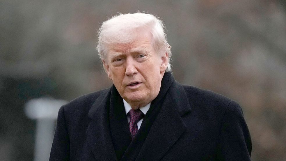 Hat ein Treffen mit der venezolanischen Oppositionsführerin María Corina Machado kommende Woche angedeutet - US-Präsident Donald Trump. (Archivbild) Foto: Mark Schiefelbein/AP/dpa