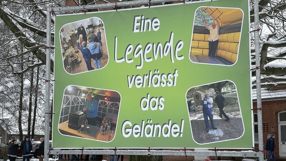 Ein großes Plakat kündet vom Abschied „einer Legende“. Foto: privat
