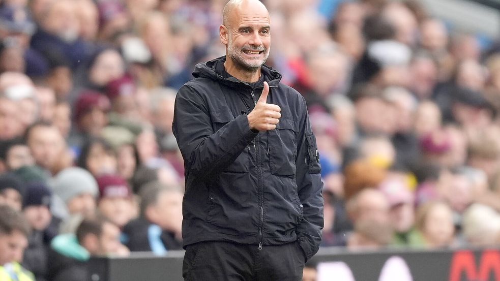 Manchester Citys Trainer Pep Guardiola kann sich über einen Neuzugang freuen. Foto: dpa/PA Wire/Mike Egerton