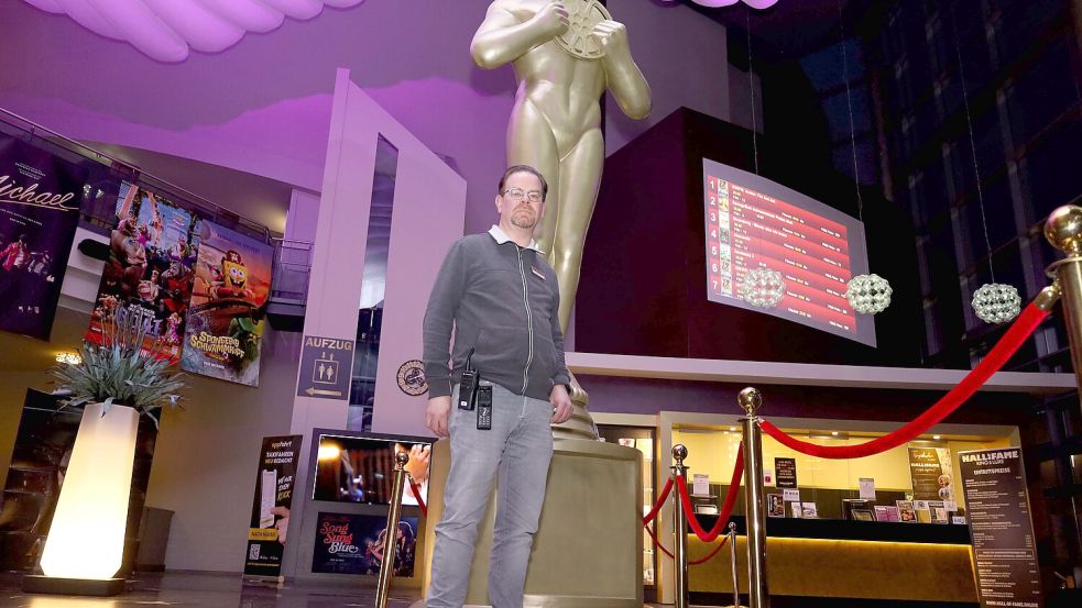 Eher hinter den Kulissen als auf den Parkett arbeitet Volker Feldhaus in der Hall of Fame in Osnabrück. Foto: Thomas Wübker