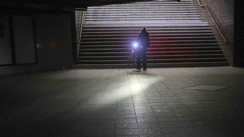 Tagelang hatten Menschen im Berliner Südwesten keinen Strom. (Archivbild) Foto: Michael Kappeler/dpa