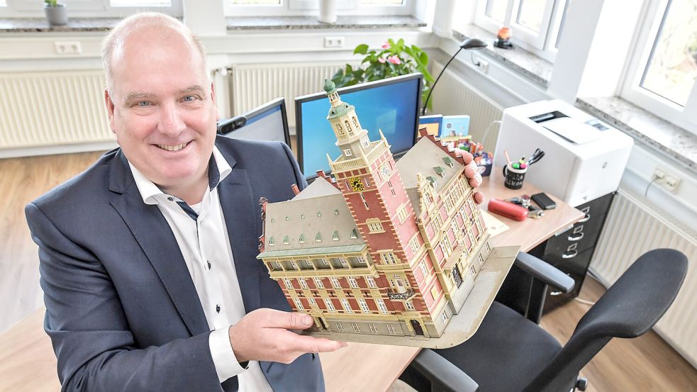 Claus-Peter Horst ist Bürgermeister der Stadt Leer. Foto: Klaus Ortgies/Archiv