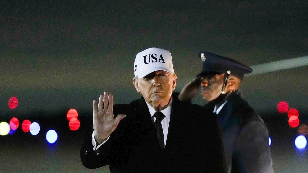 Trump droht immer wieder mit der Annexion Grönlands. Foto: Julia Demaree Nikhinson/AP/dpa