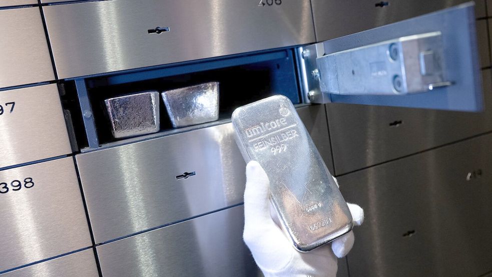 Edelmetalle gelten bei vielen Investoren als sichere Häfen in Zeiten politischer Unsicherheiten, Silber ist zudem ein wichtiges Industriemetall. (Symbolbild) Foto: Sven Hoppe