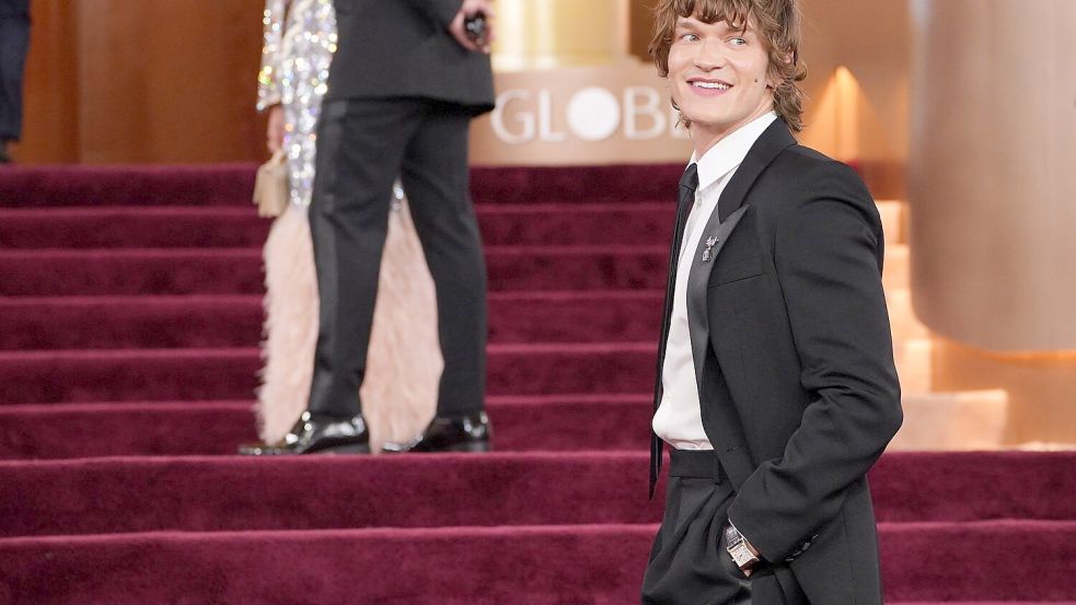Connor Storrie (25) am Sonntag in Beverly Hills bei den Golden Globes. (Archivbild) Foto: Jordan Strauss/Invision/AP/dpa