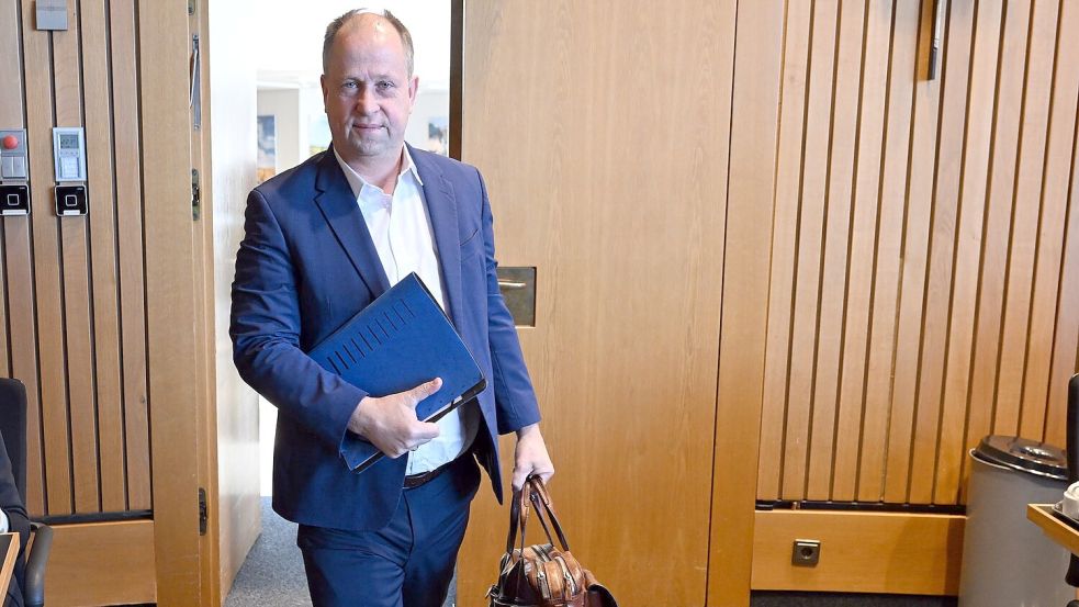 Der FDP-Politiker Joachim Stamp hatte von der Ampel-Regierung den Auftrag, Migrationsabkommen mit Herkunftsstaaten abzuschließen, um Arbeitsmigration zu fördern und Abschiebungen zu erleichtern. (Archivfoto) Foto: Federico Gambarini