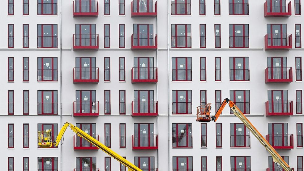 Ein Ende der Wohnmisere in Deutschland ist nach einer neuen Studie des Pestel-Instituts nicht in Sicht. Foto: Jens Kalaene