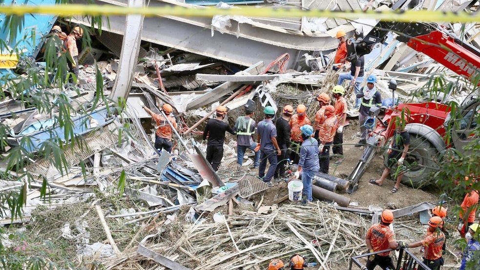 Die Retter wollen versuchen, alle Vermissten zu bergen. Foto: Jacqueline Hernandez/AP/dpa