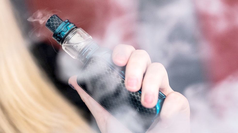 Vor allem bei jungen Menschen sind Vapes beliebt. (Symbolbild) Foto: Silas Stein