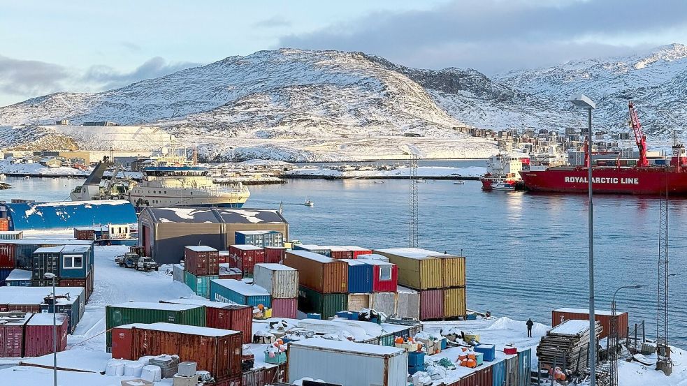 Insel aus Eis als Zankapfel: Grönland. Foto: Julia Wäschenbach/dpa