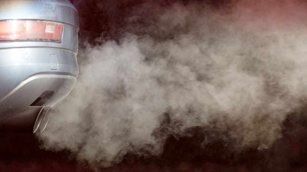 Bei den 2025 in Deutschland zugelassenen Neuwagen war der C02-Ausstoß im Schnitt deutlich niedriger als vor einem Jahr. (Archivbild) Foto: Marijan Murat