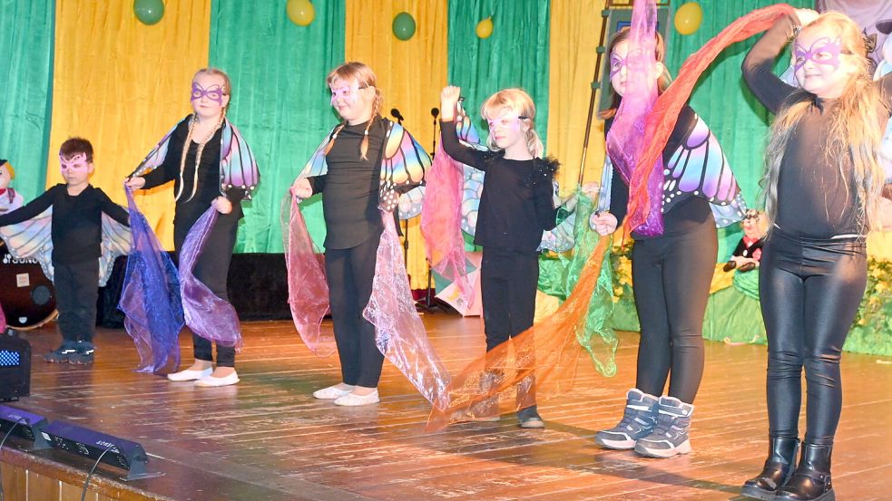 Der Karnevalsnachwuchs war mit Begeisterung dabei. Foto: Holger Weers