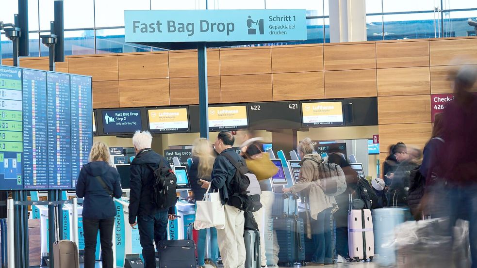 Ein Ransomware-Angriff hatte im September 2025 auch für Probleme am Berliner Flughafen gesorgt. (Archivbild) Foto: Annette Riedl