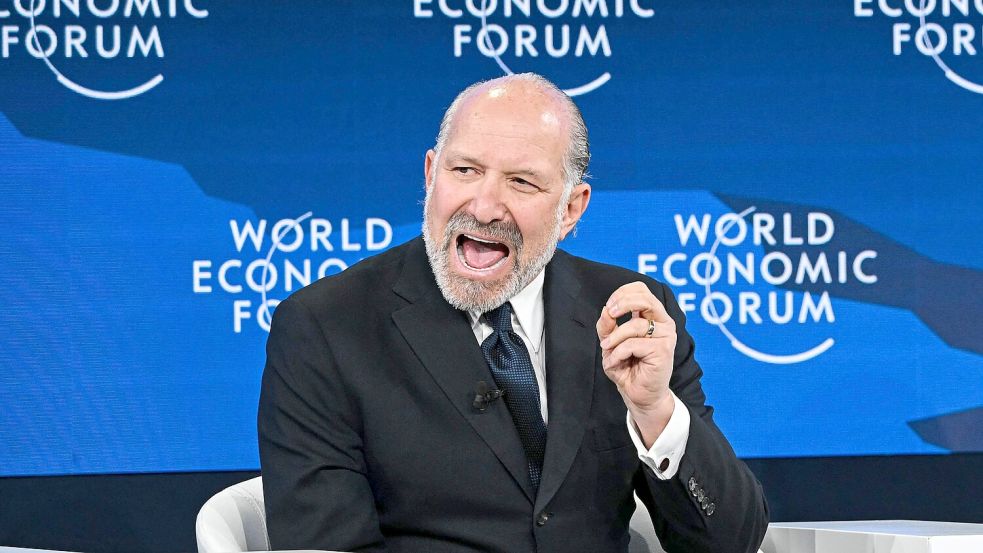 US-Handelsminister Howard Lutnick erklärt auf dem Weltwirtschaftsforum in Davos, warum das politische Konzept „America first“ auch dem Rest der Welt dienen soll. Foto: AFP/Fabrice Coffrini