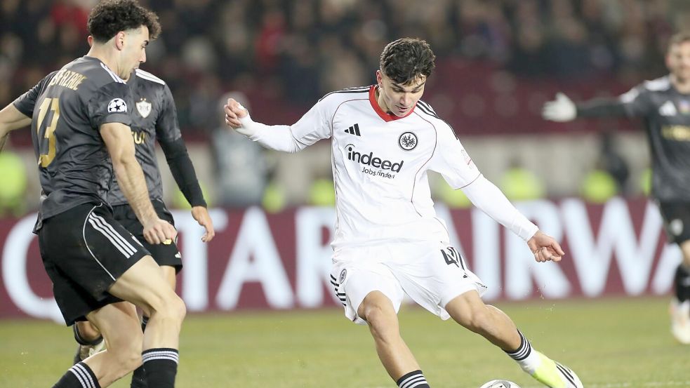 Uzun trifft zum 1:1-Ausgleich. Foto: Uncredited/AP/dpa