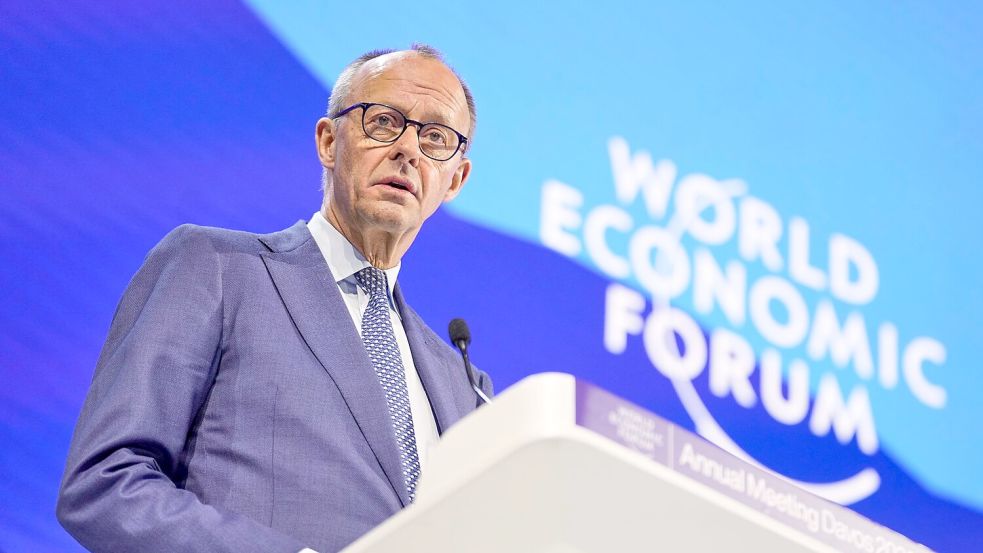 „Sie ist kein kuscheliger Ort“, sagte Kanzler Friedrich Merz über die Welt der Großmächte. Foto: Markus Schreiber/AP/dpa