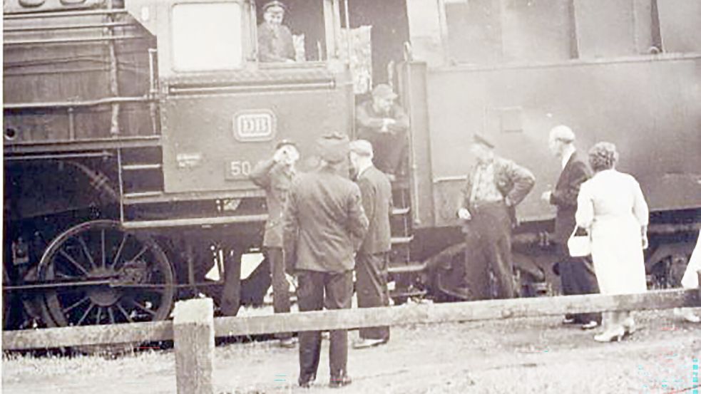 Eine der ersten Fahrten mit der Eisenbahn von Friesoythe nach Cloppenburg. Foto: Archiv Martin Pille