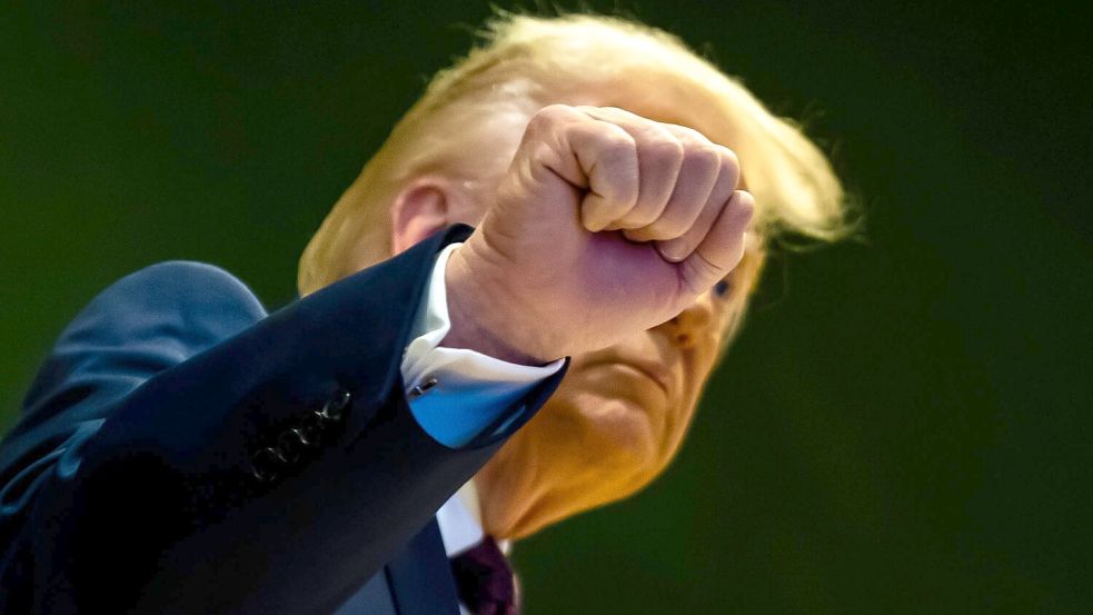 Die USA beobachten die Geschehnisse im Iran genau - sagt US-Präsident Donald Trump. Foto: Laurent Gillieron