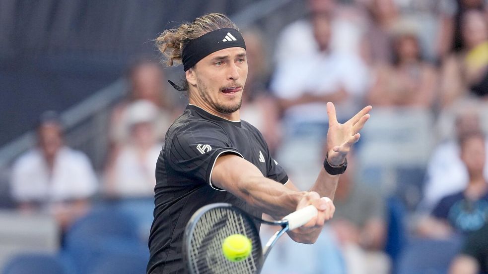 Alexander Zverev steht bei den Australian Open im Achtelfinale. Foto: Aaron Favila/AP/dpa