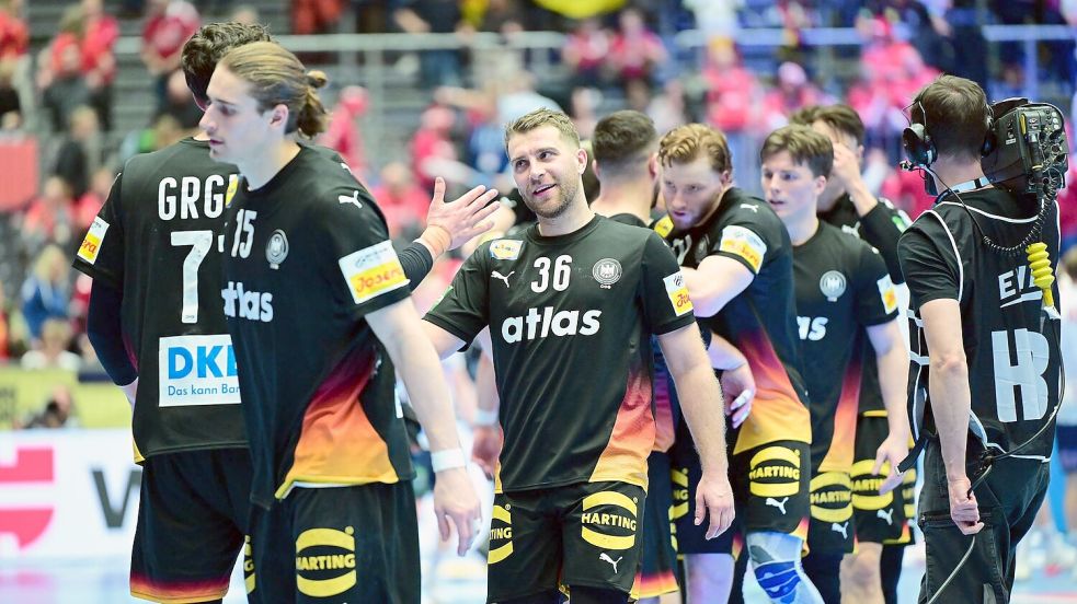 Deutschland Handballer können das EM-Halbfinale aus eigener Kraft erreichen. Foto: Sina Schuldt