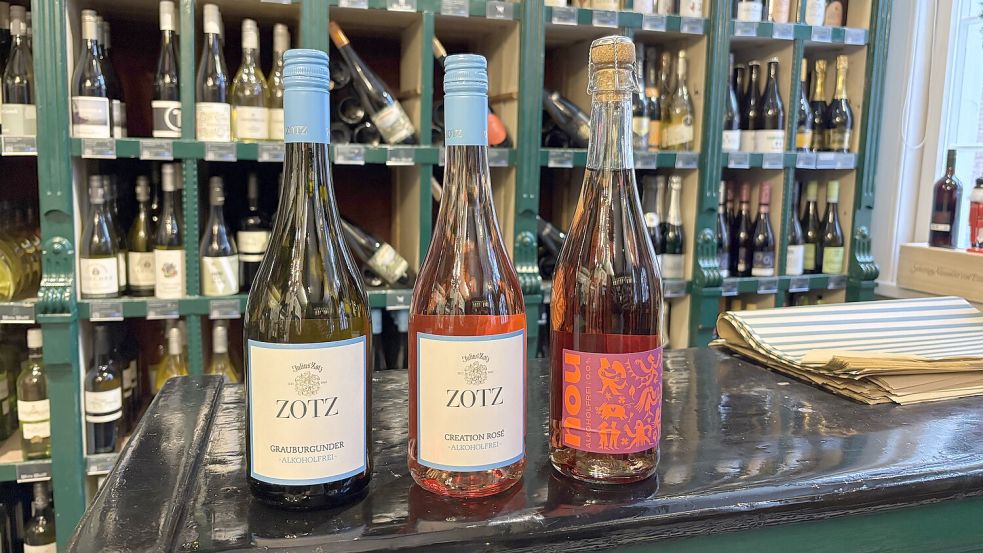 3 alkoholfreie Alternativen im Test: ein Weißwein, ein Rosé und ein Schaumwein. Foto: Leona Spindler