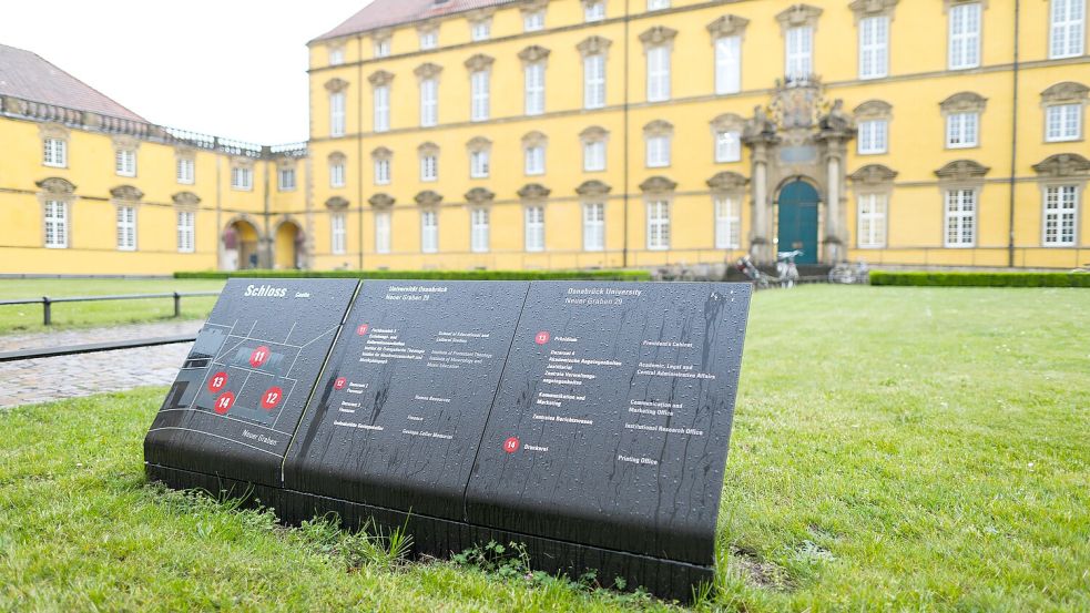 Beschäftigte der Universität und der Hochschule Osnabrück legen am 28. Januar die Arbeit nieder. Foto: Michael Gründel