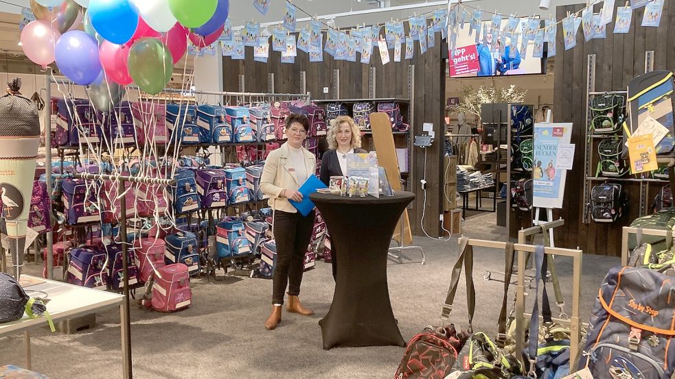 Das Modehaus Böckmann bietet eine große Auswahl an Schulranzen.