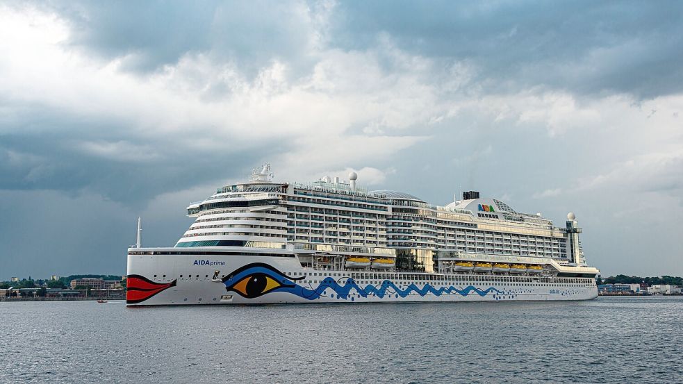 Die "AIDAprima“ musste auf ihrer aktuellen Reise schon mehrfach vor dem Wetter kapitulieren. Foto: Petra Nowack