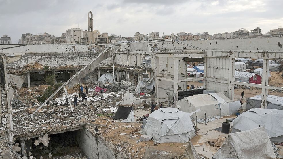 Der Gazastreifen ist nach zwei Kriegsjahren großflächig zerstört. (Archivbild) Foto: Jehad Alshrafi/AP/dpa