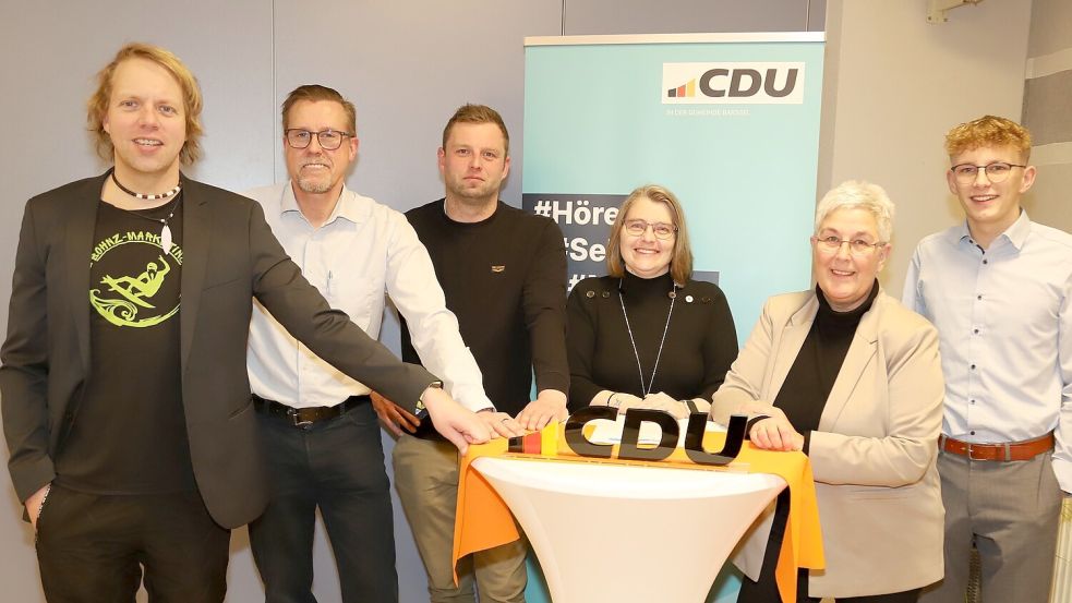 Der neue Vorstand des CDU-Gemeindeverbandes Barßel (von links): Michael Bohnen, Jan Block, Stefan Grotjann, Sarah Ahrnsen, Elisabeth Abeln, Jannik Ley. Foto: Hans Passmann.