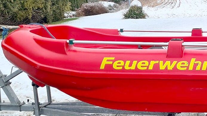 Das Boot der Feuerwehr Westrhauderfehn kam zum Einsatz. Foto: Feuerwehr Westrhauderfehn