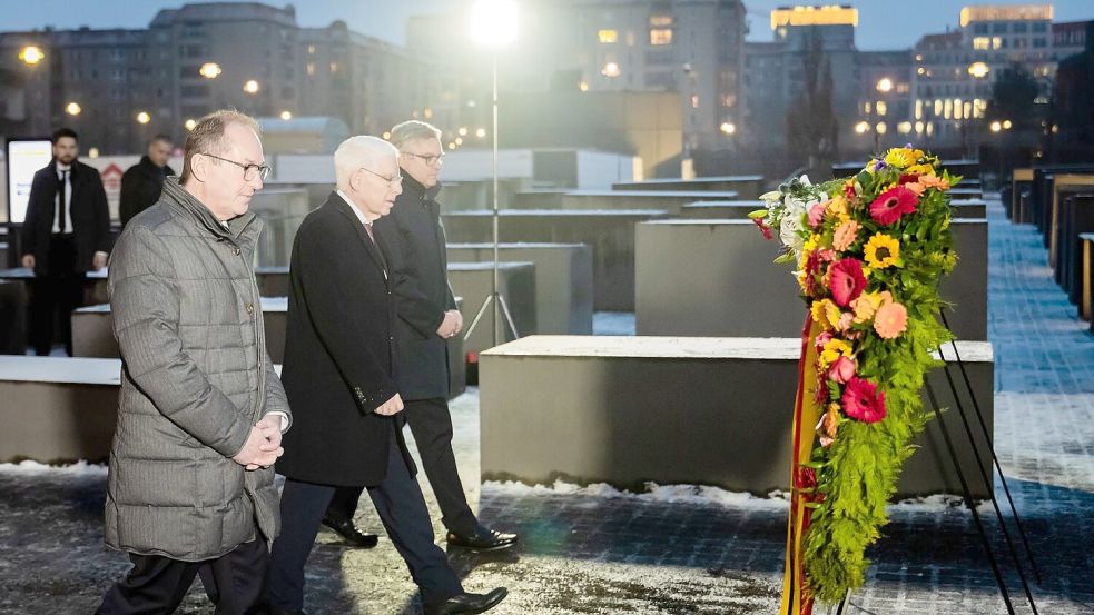 Auch in Deutschland wurde der Opfer des NS-Terrors gedacht. Foto: Christoph Soeder/dpa