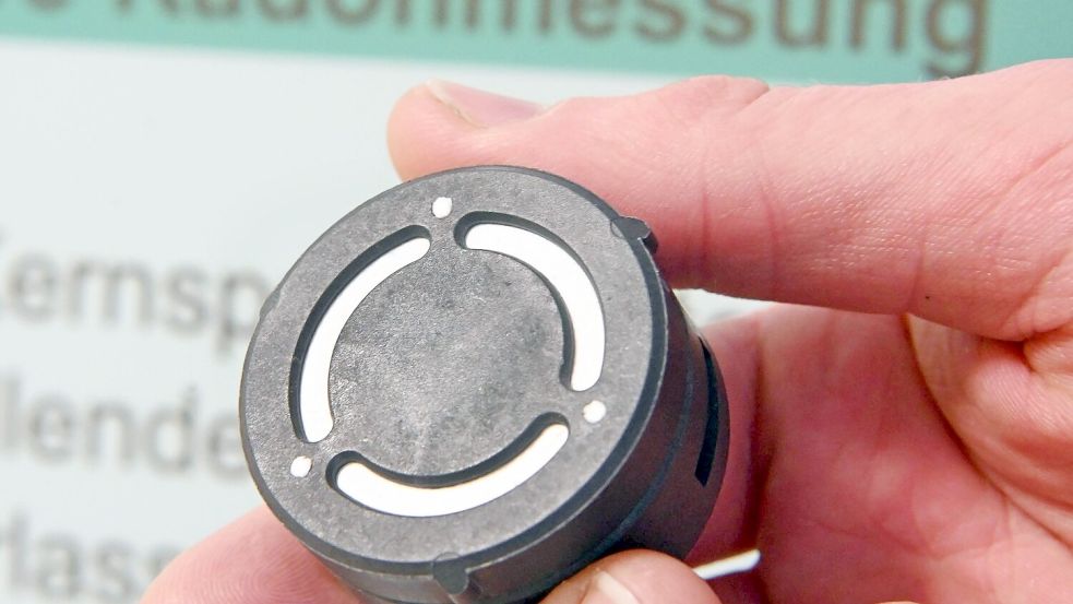 Sogenannte passive Radon-Messgeräte sind die einfachste Möglichkeit für eine Radon-Messung. (Archivbild) Foto: Uli Deck