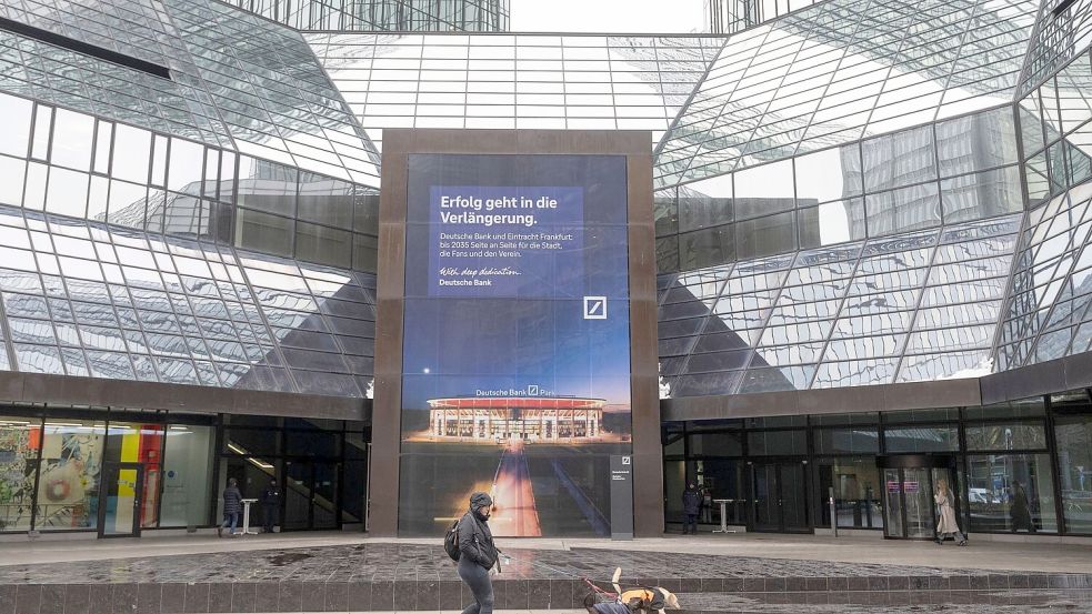 Die Deutsche Bank hat immer wieder mit Ärger mit der Finanzaufsicht rund um das Thema Geldwäsche. Foto: Boris Roessler