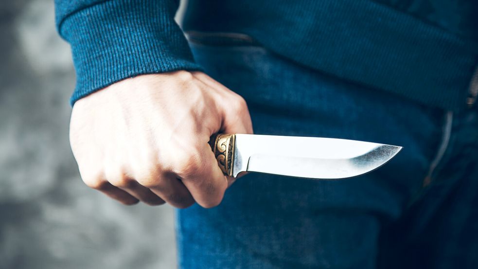 Bei einem Messerangriff in Sögel sind drei Menschen verletzt worden. Symbolfoto: Aramyan/stock.adobe.com