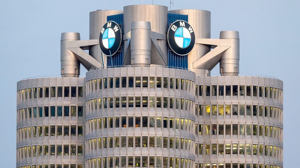 Drei Werke von BMW und eines von Audi sorgen dafür, dass Bayern bei der Pkw-Produktion die Nase vorne hat. (Archivbild) Foto: Peter Kneffel/dpa