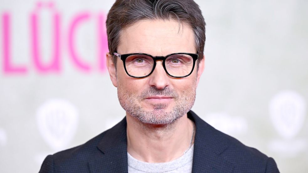 Gerade hat Regisseur Simon Verhoeven seinen neuen Fim „Ach, diese Lücke, diese entsetzliche Lücke“ vorgestellt. (Archivbild) Foto: Sven Hoppe