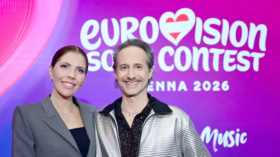 Das Moderatoren-Duo für den ESC im Mai in Wien steht fest: Victoria Swarovski und Michael Ostrowski. Foto: Roland Schlager