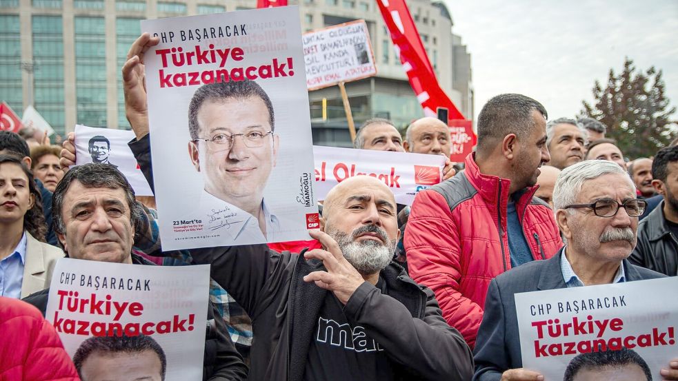 Der Anstieg der Abschiebungen in die Türkei ist aus Sicht der Linksfraktion besonders kritikwürdig. (Archivbild) Foto: Abdullah Tepeli