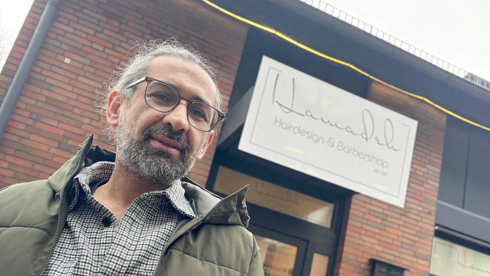 Hasan Hamadeh arbeitet als Friseur in Leer. Foto: Lars Löschen