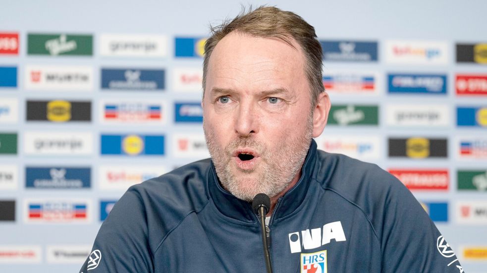 Kroatiens Trainer Dagur Sigurdsson schimpft über die Bedingungen bei der Handball-EM. Foto: Sina Schuldt
