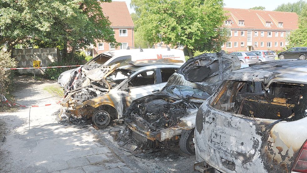 Im Sommer 2025 und im Dezember brannten Autos aus. Foto: Bodo Wolters/Archiv