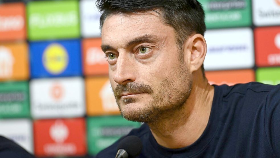 Wird überraschend neuer Trainer von Eintracht Frankfurt: Albert Riera. (Archivbild) Foto: Ludek Perina